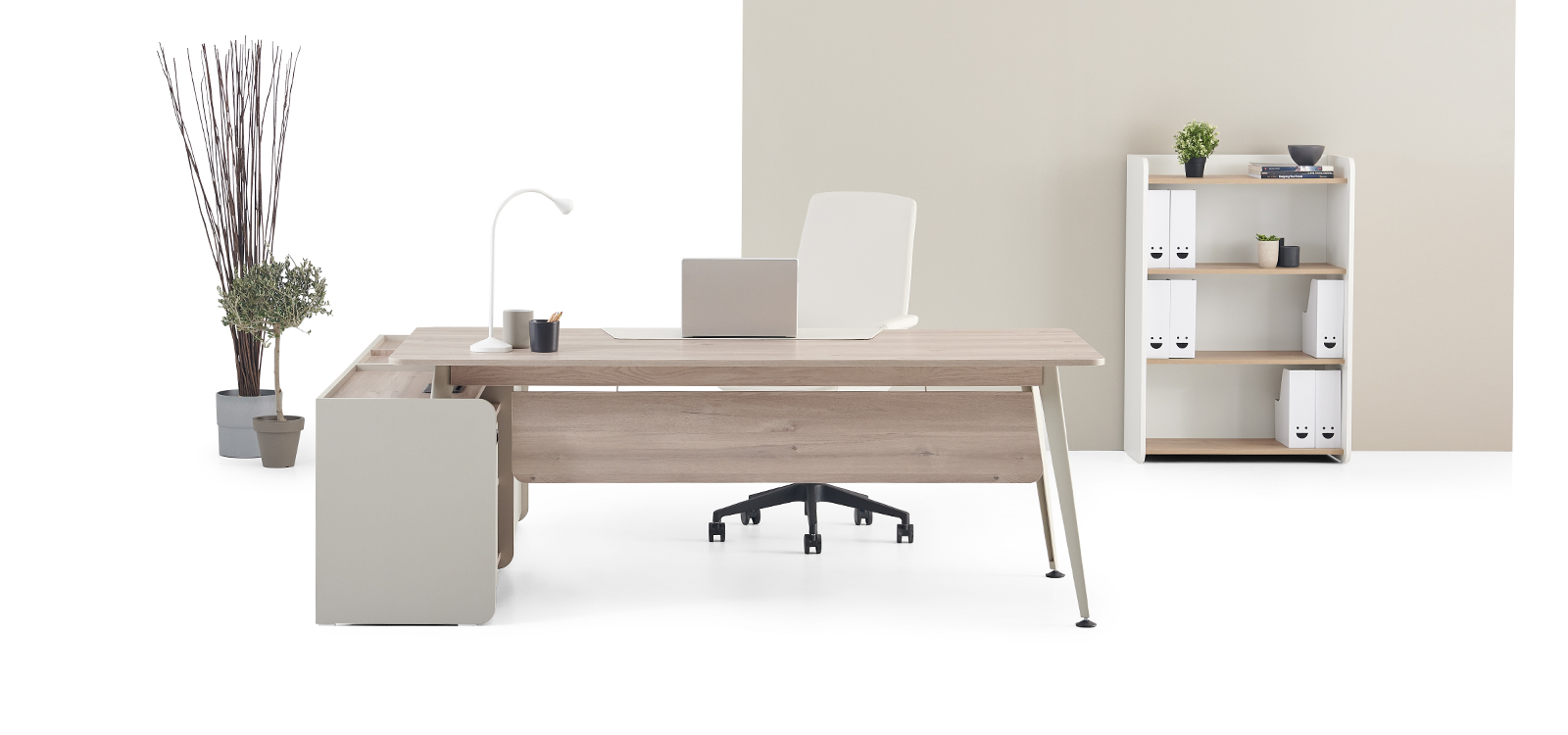 Mio - Executive Desks