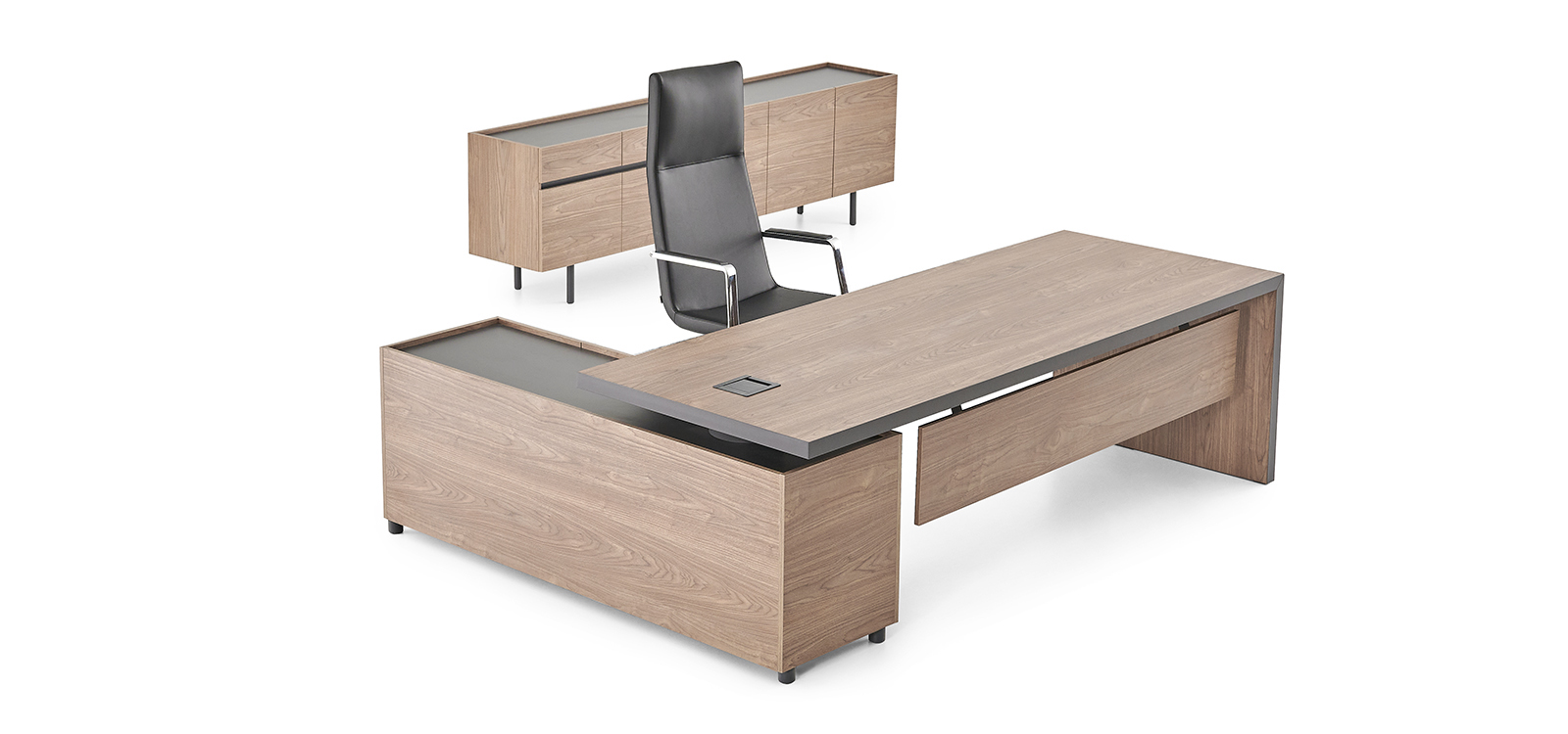 Forma - Executive Desks